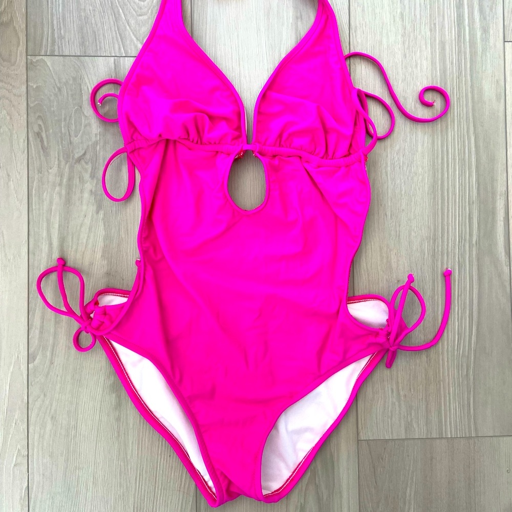 One piece swimsuit